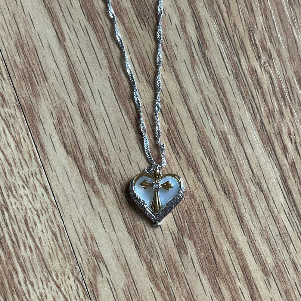 Comfort And Faith Remembrance Pendant Necklace